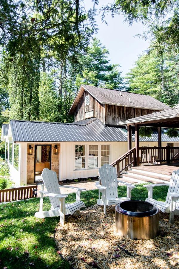 Outpost Inn Highlands Exterior photo