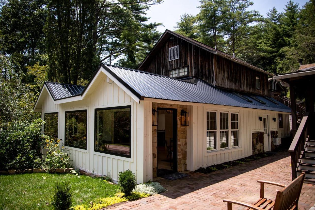 Outpost Inn Highlands Exterior photo
